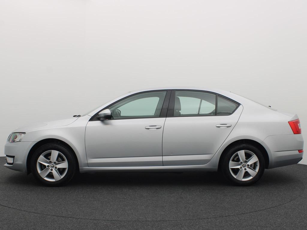 Skoda Octavia 1.2 TSI Greentech Ambition 1STE EIG / PANORAMA, Auto's, Voorwielaandrijving, Stof, Gebruikt, Zwart