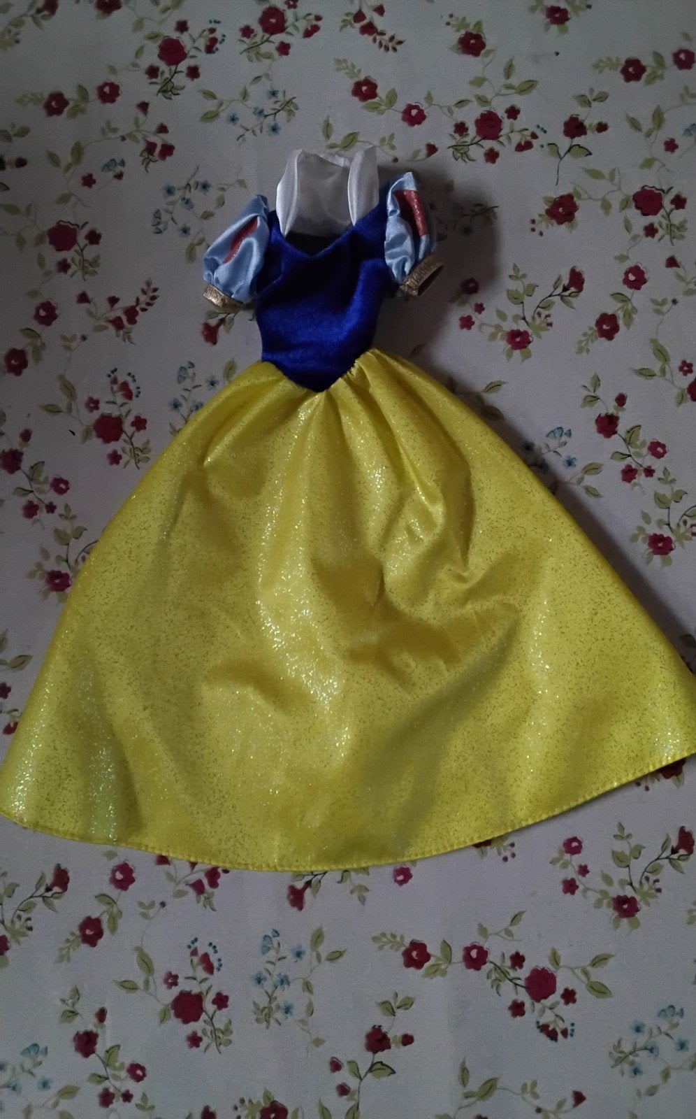 Sneeuwwitje jurk voor Barbiepop, Kinderen en Baby's, Ophalen of Verzenden, Zo goed als nieuw, Barbie