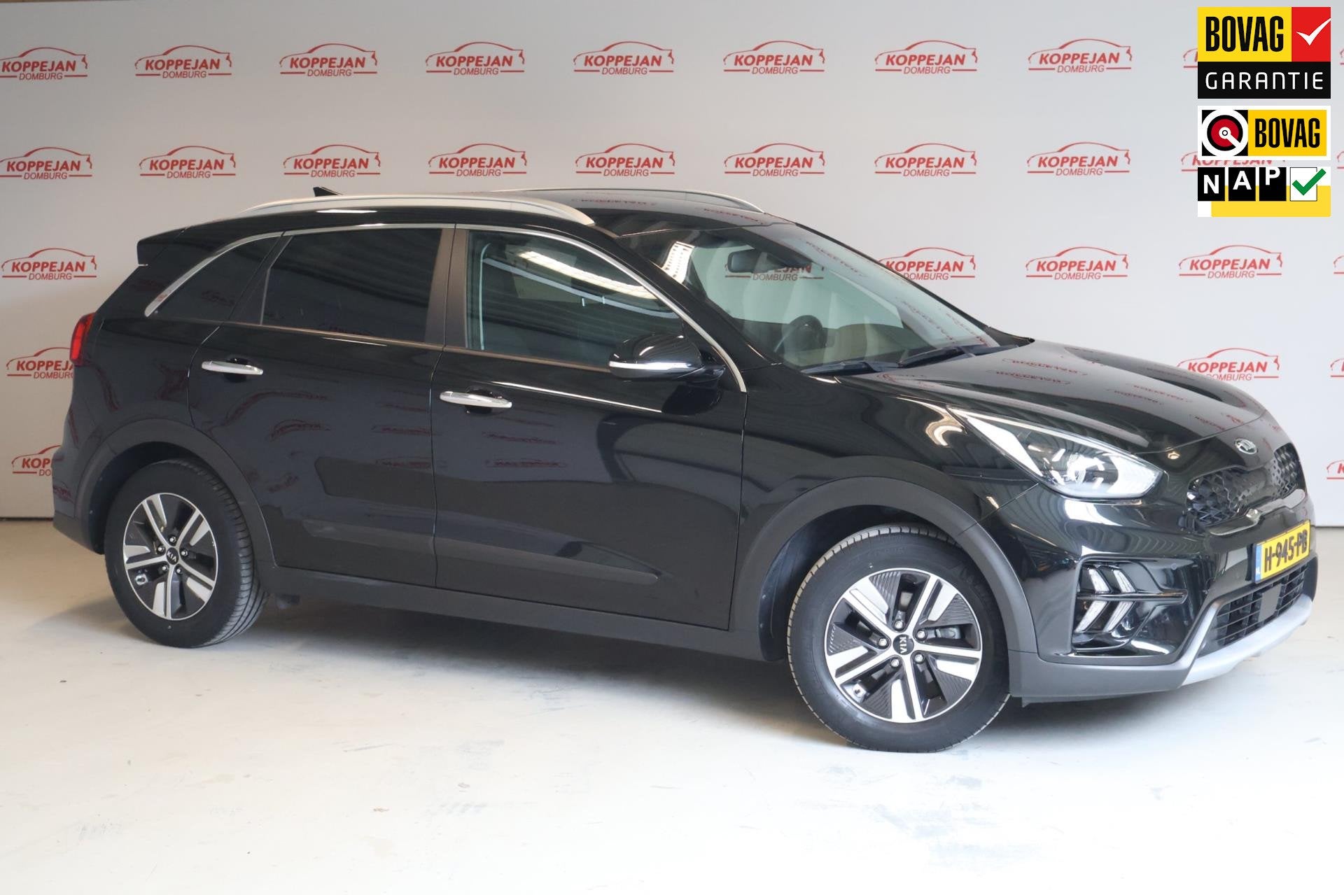 Kia Niro 1.6 GDi Hybrid DynamicLine NL auto, Carplay, Camera, Gebruikt, Leder en Stof, Zwart, 75 €/maand