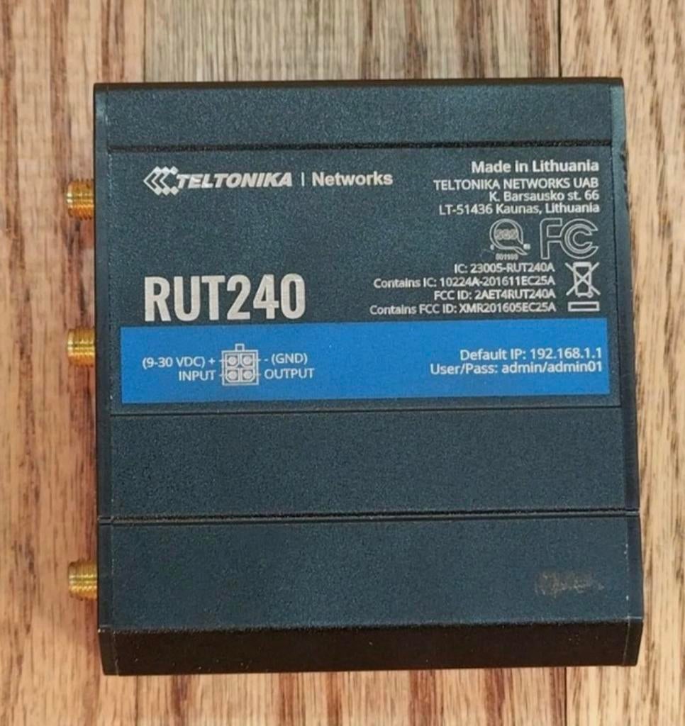 TELTONIKA RUT240 4g LTE router, Ophalen of Verzenden, Zo goed als nieuw