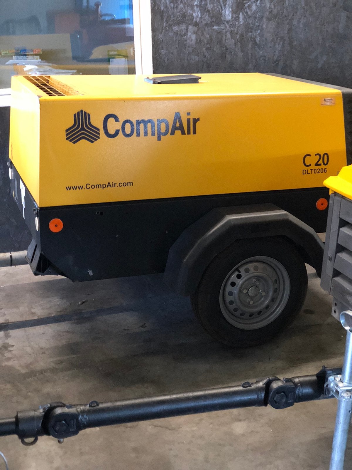 CompAir C 20.  Dieselcompressor., Ophalen