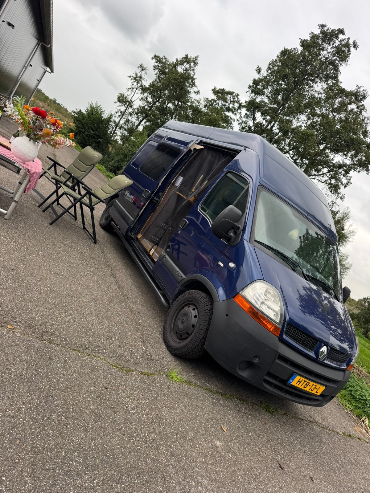 Offgrid Renault Buscamper 2 meter stahoogte, Overige merken, Chemisch toilet, Buscamper of Camperbus, Brandblusser