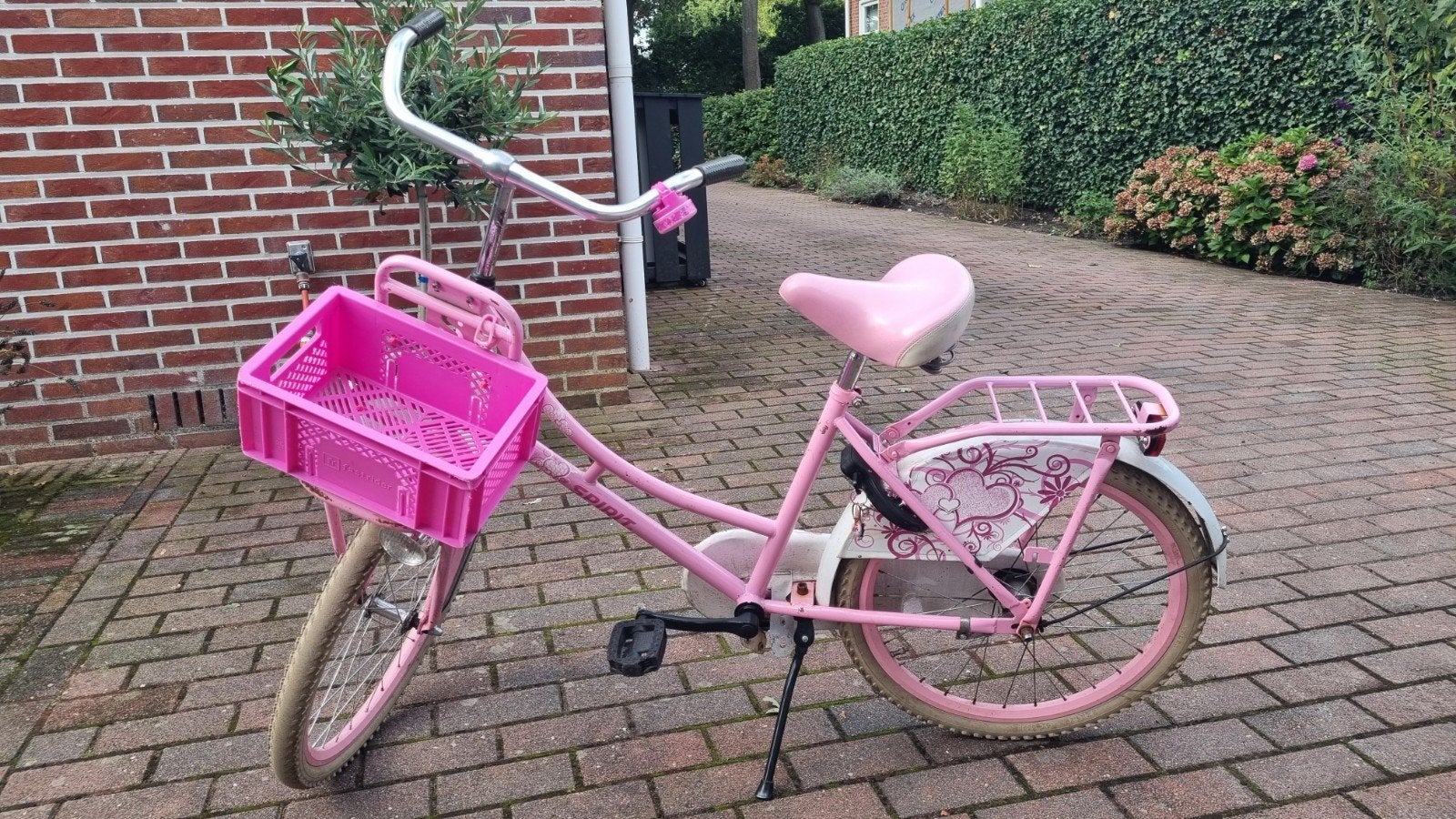 Roze kinderfiets Spirit met mandje - 22 inch, Ophalen, Terugtraprem, 22 inch, Gebruikt