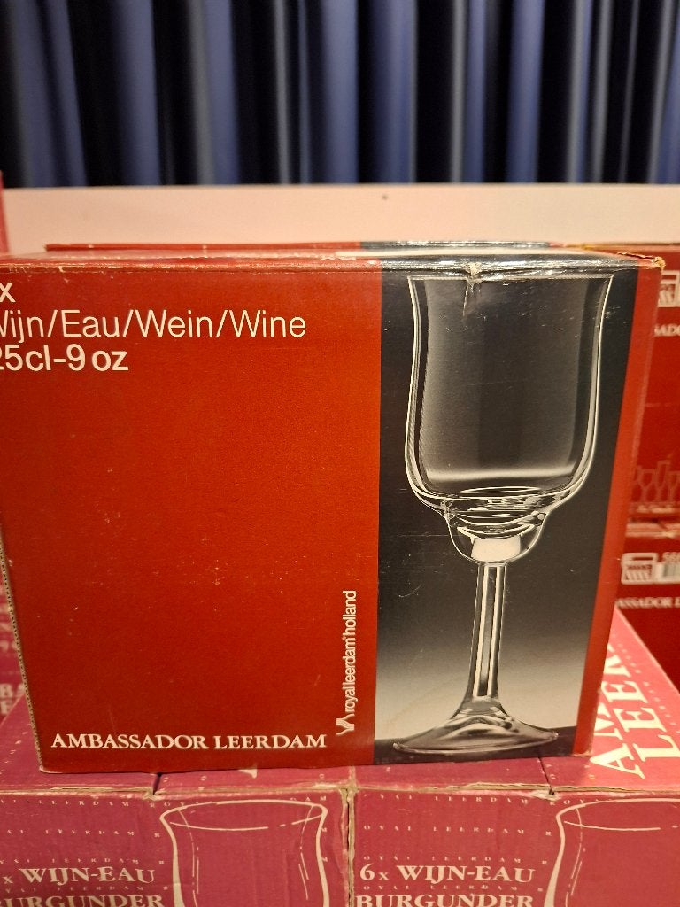 Royal Leerdam Ambassador Wijn/Water Glas  in doos, Huis en Inrichting, Ophalen, Zo goed als nieuw