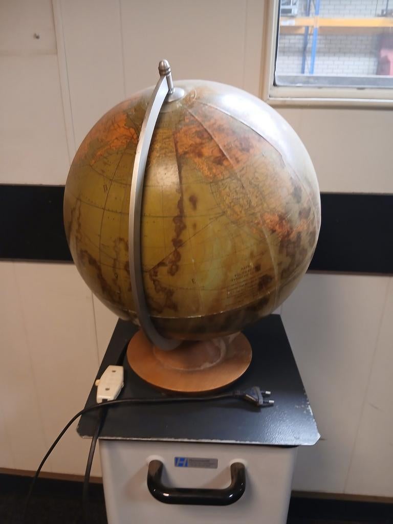 Antieke Wereldbol met Verlichting - Decoratief & Educatief, Huis en Inrichting, Woonaccessoires | Wereldbollen, Niet van toepassing