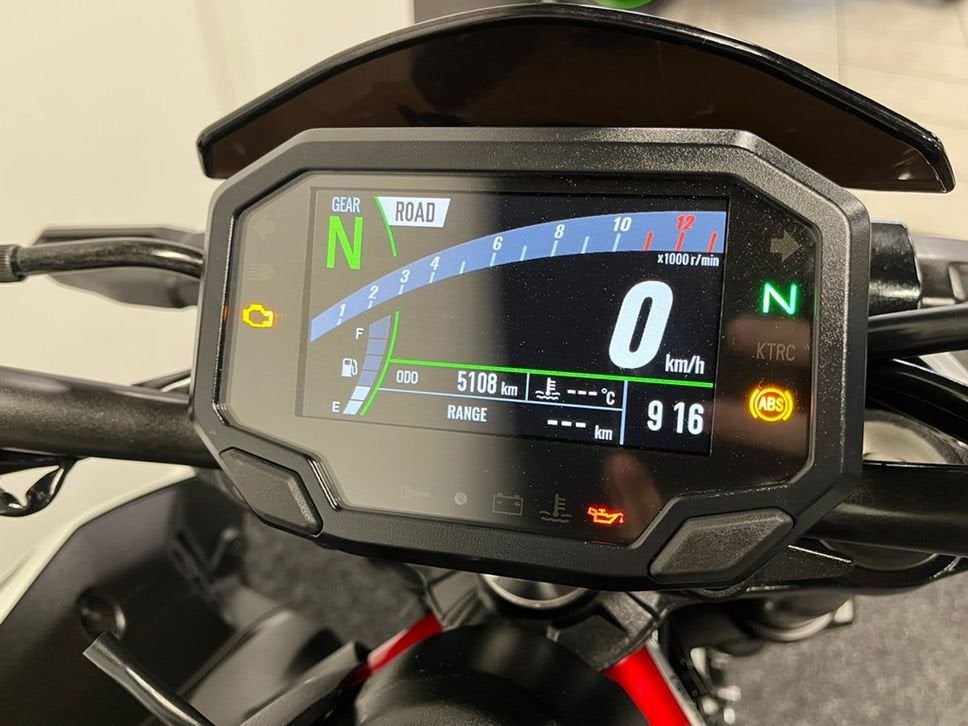 Kawasaki Z 900 (bj 2022), Motoren, Motoren | Kawasaki, 4 cilinders, Motorrijbewijs A, 948 cc, Bedrijf