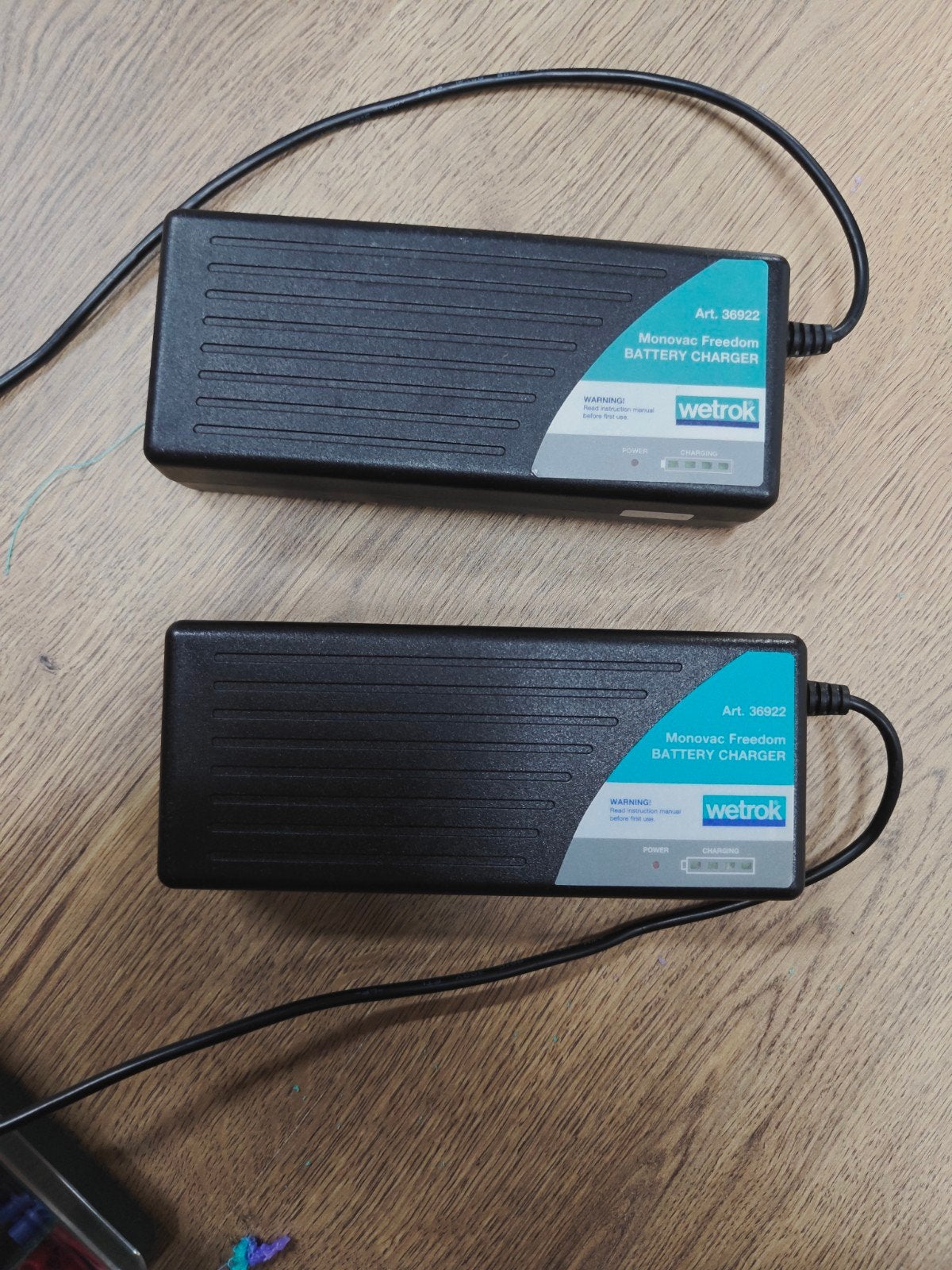 2 Wetrok stofzuiger opladers - zo goed als nieuw, Ophalen of Verzenden, Zo goed als nieuw
