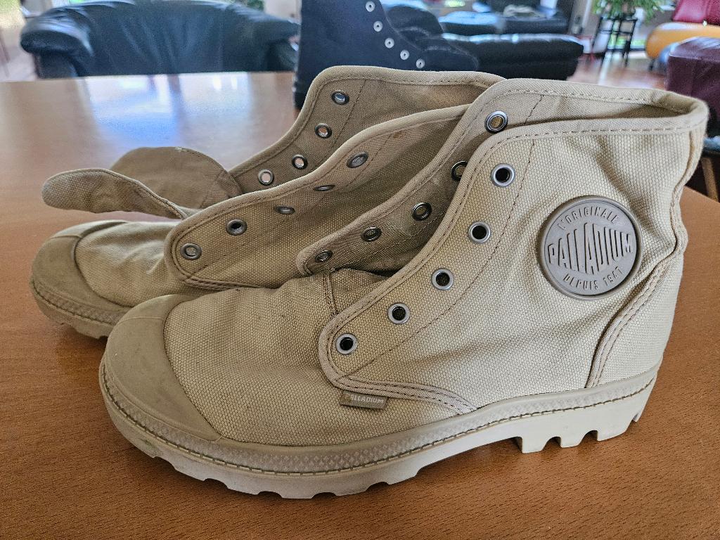 Palladium maat 39, Kleding | Dames, Schoenen, Zwart, Ophalen of Verzenden, Sneakers of Gympen, Zo goed als nieuw