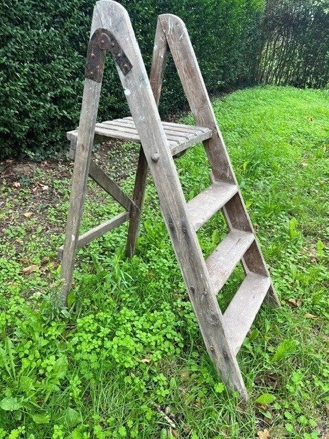 Brocante houten trapje, Ophalen