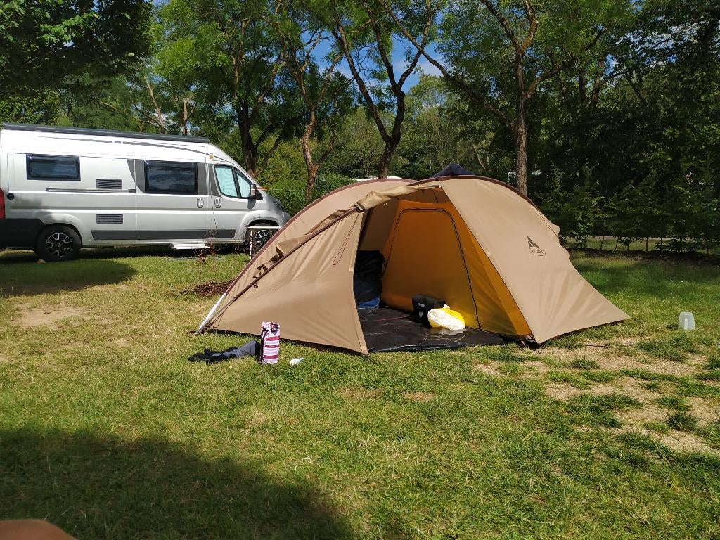 Fietskar (Bobcat), Tent, en Kampeerspullen, Ophalen, Gebruikt