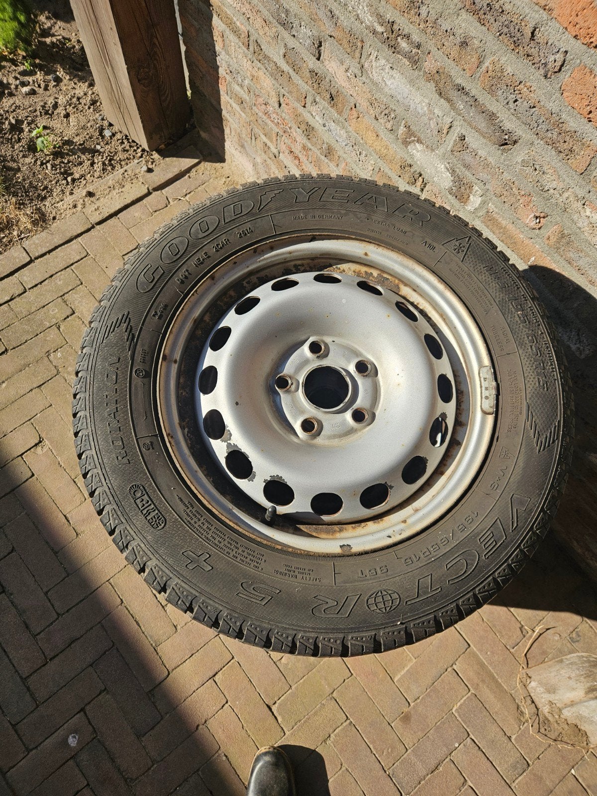 4x Velg 6J 15H2 met band - Goede staat, Ophalen
