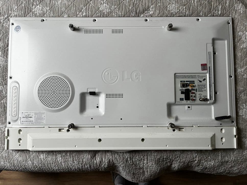 LG TV 42 inch  Smart TV met afstandsbediening en onderstel, Audio, Tv en Foto, Televisies, Ophalen, 50 Hz, 40 tot 60 cm, Gebruikt