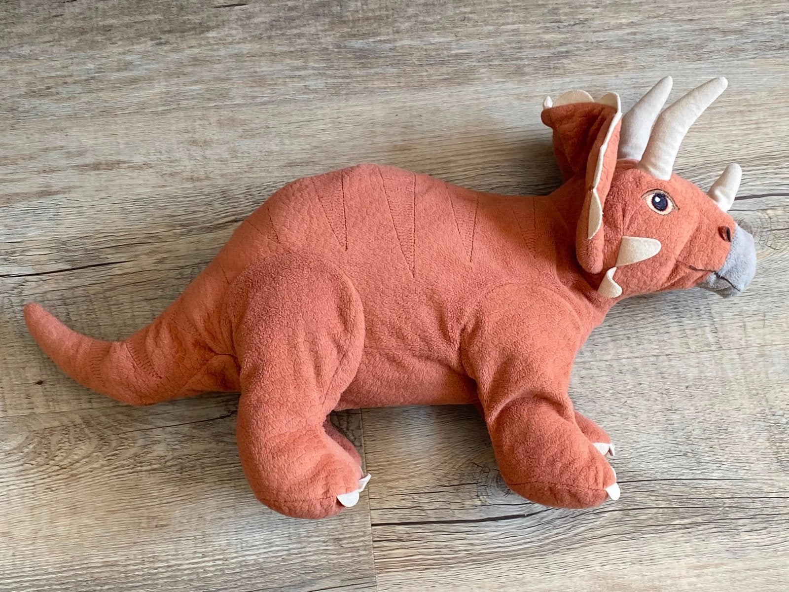 Grote Triceratops Knuffel 44 cm - Zo goed als nieuw, Oranje, Overige merken, Ophalen of Verzenden, Zo goed als nieuw