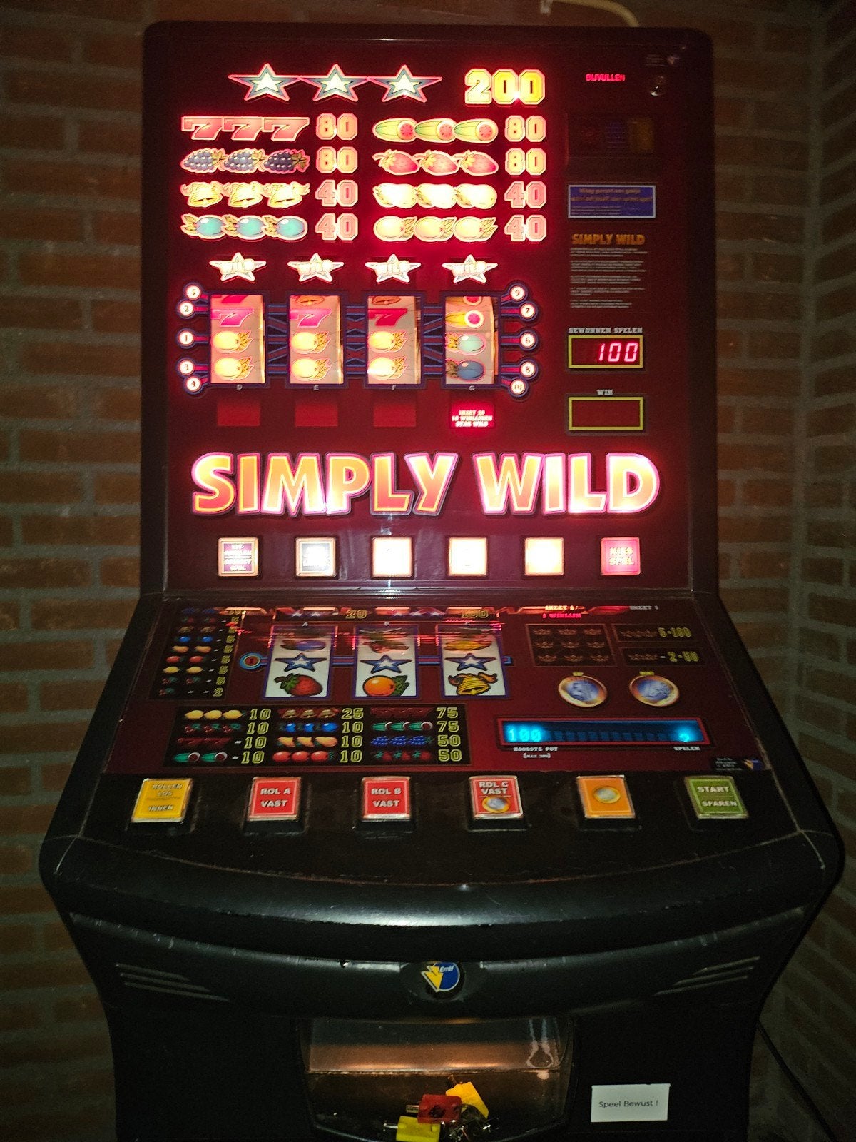 Simply Wild fruitautomaat, Euro, Ophalen of Verzenden, Gebruikt