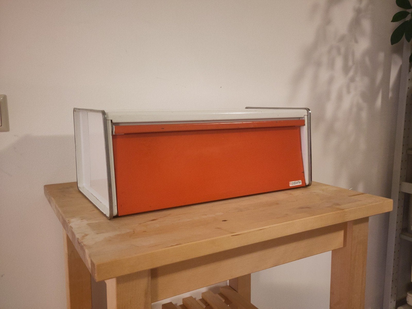 Vintage Brabantia Broodtrommel Oranje/Wit, Ophalen, Gebruikt, Metaal, Broodtrommel