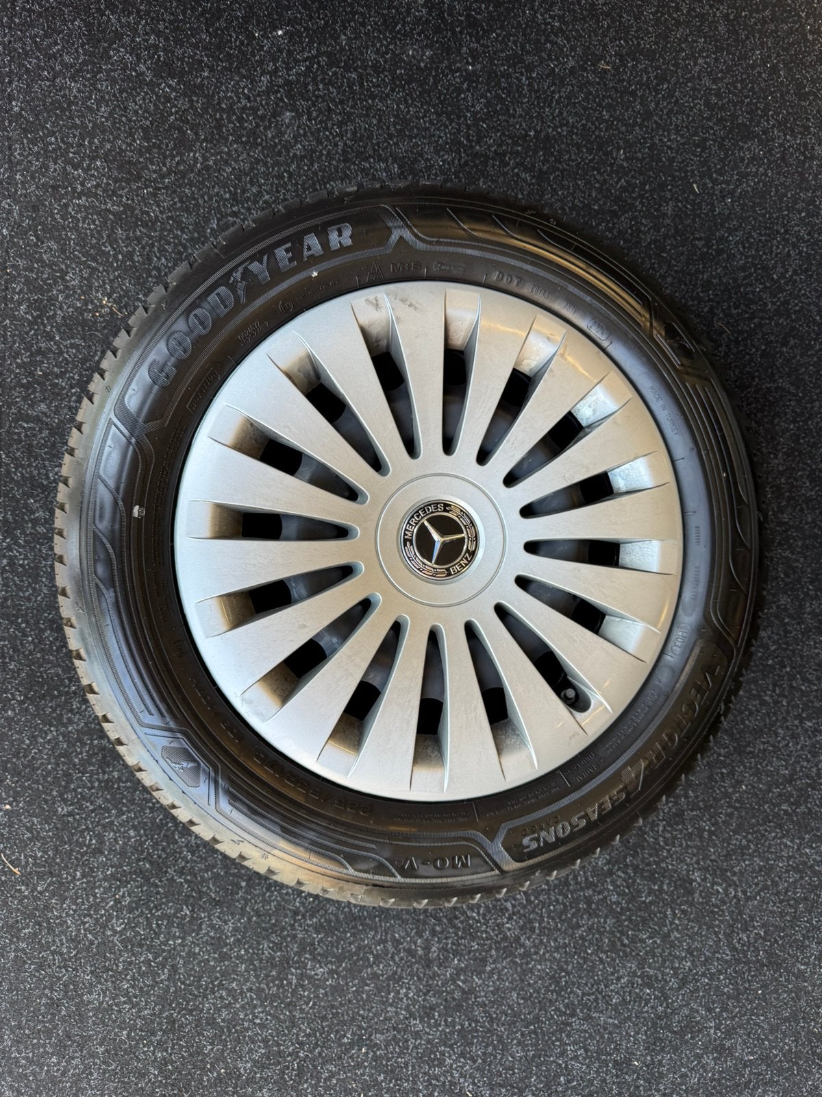 NIEUWE Mercedes Vito 17 inch Goodyear all season wielenset, Auto-onderdelen, Banden en Velgen, Ophalen, Bestelwagen, Banden en Velgen