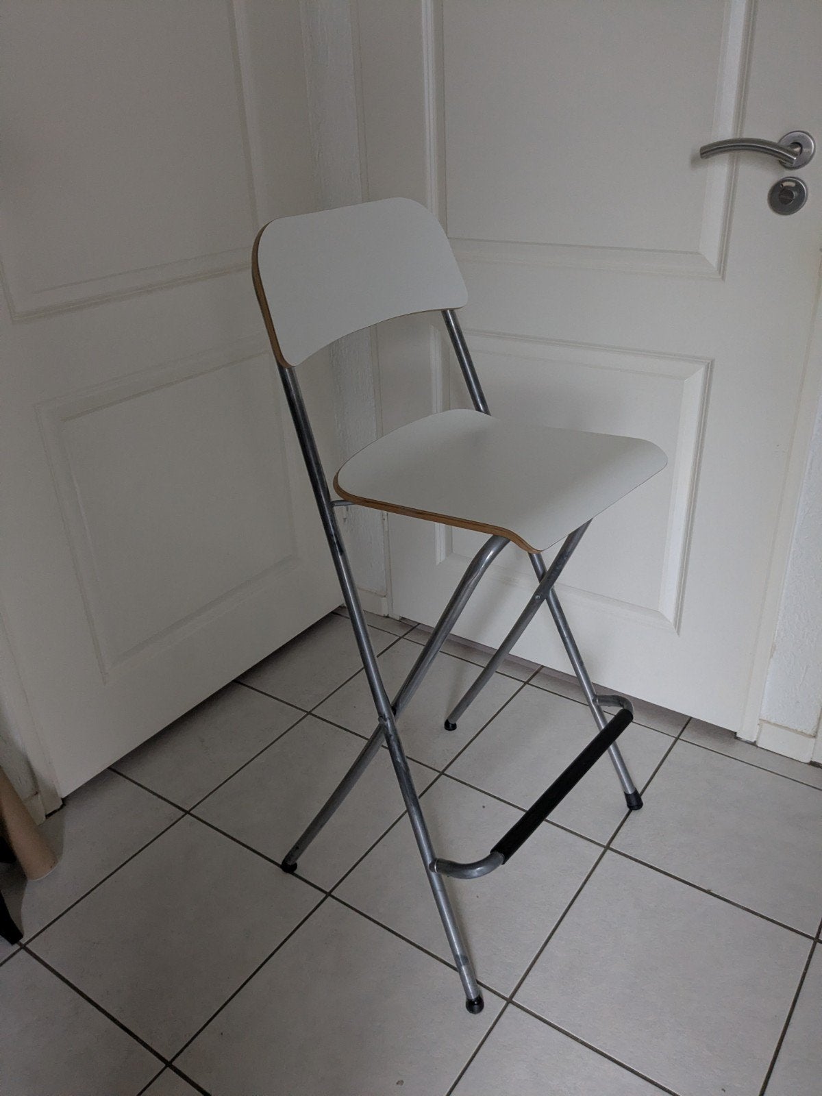 Bar kruk. Ikea, Huis en Inrichting, Barkrukken, 1 kruk, Ophalen, 60 tot 90 cm