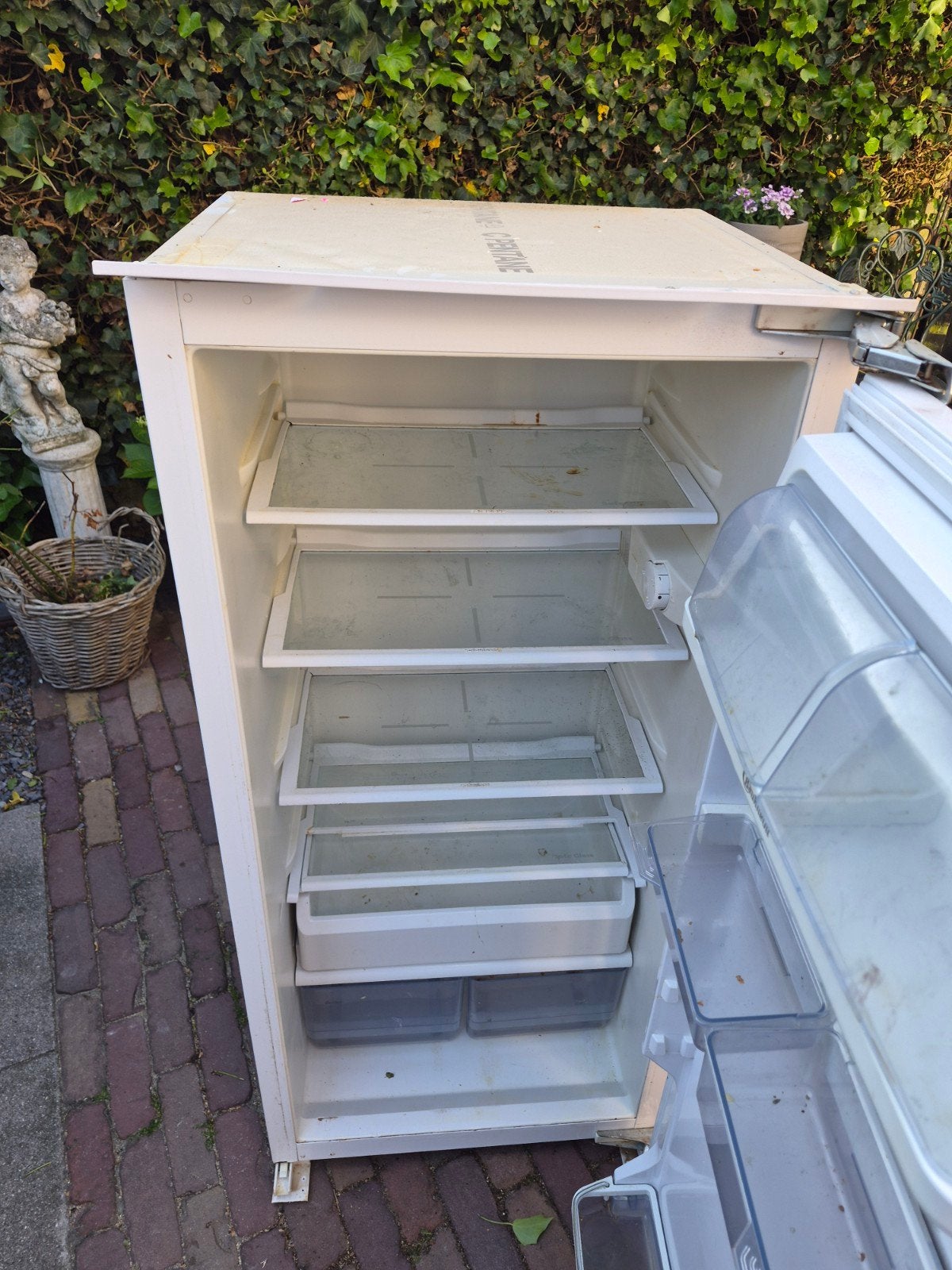 Gebruikte gratis  koelkast, ideaal voor garage of schuur, Ophalen, 120 tot 140 cm, 100 tot 150 liter, 45 tot 60 cm