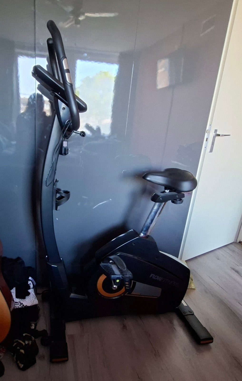 Hometrainer Flow Fitness.
