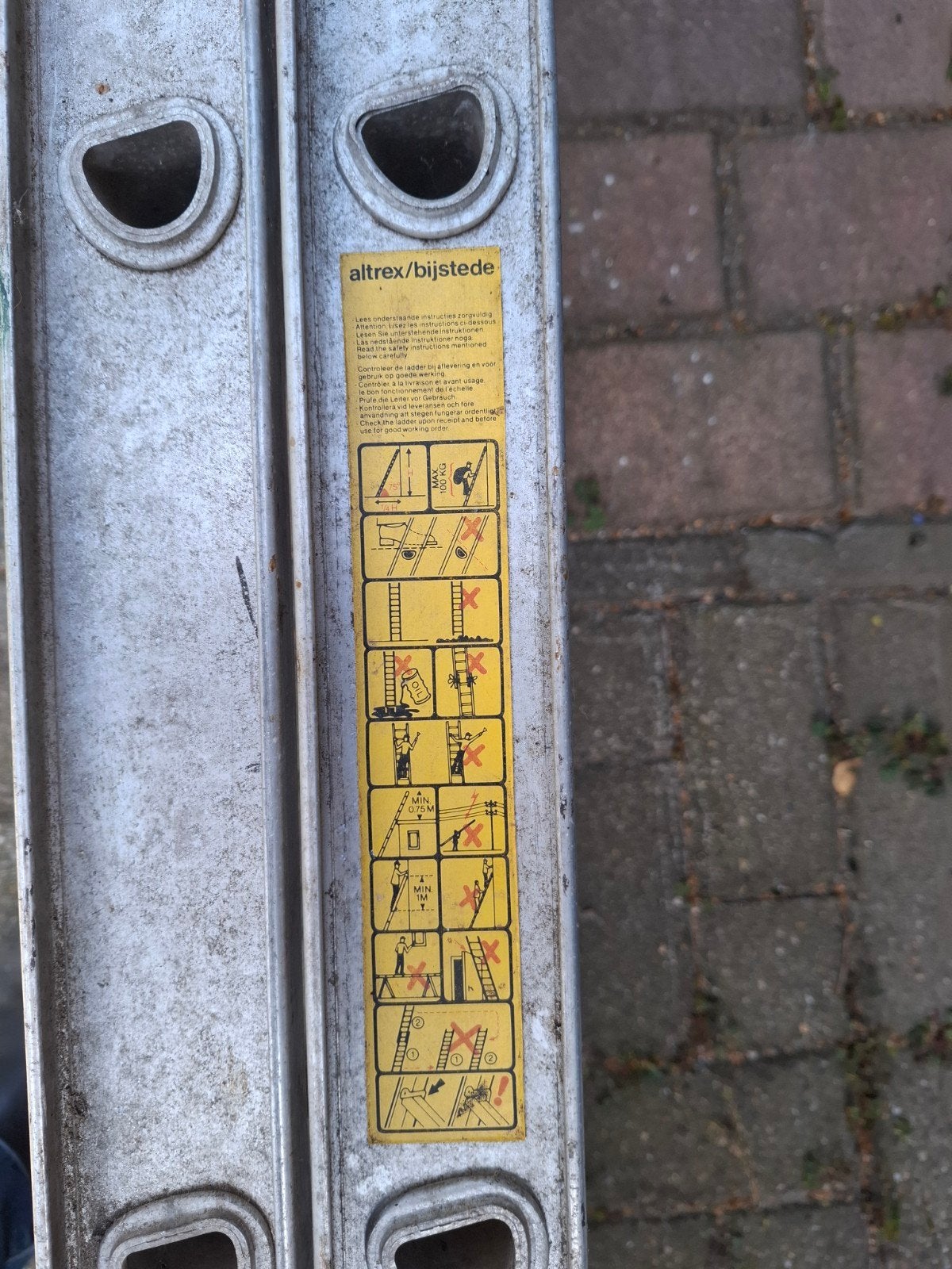 Altrex Aluminium uitschuifbare ladder 2 x 12 treden, Ophalen, Gebruikt, Ladder, Opvouwbaar of Inschuifbaar