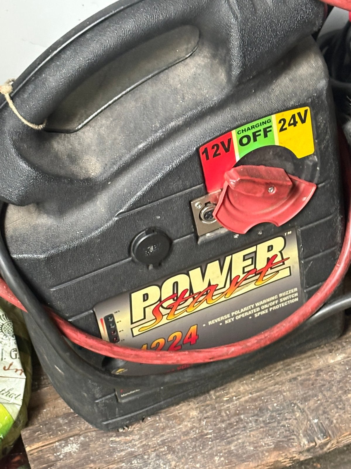 Accu booster, Ophalen of Verzenden, Gebruikt
