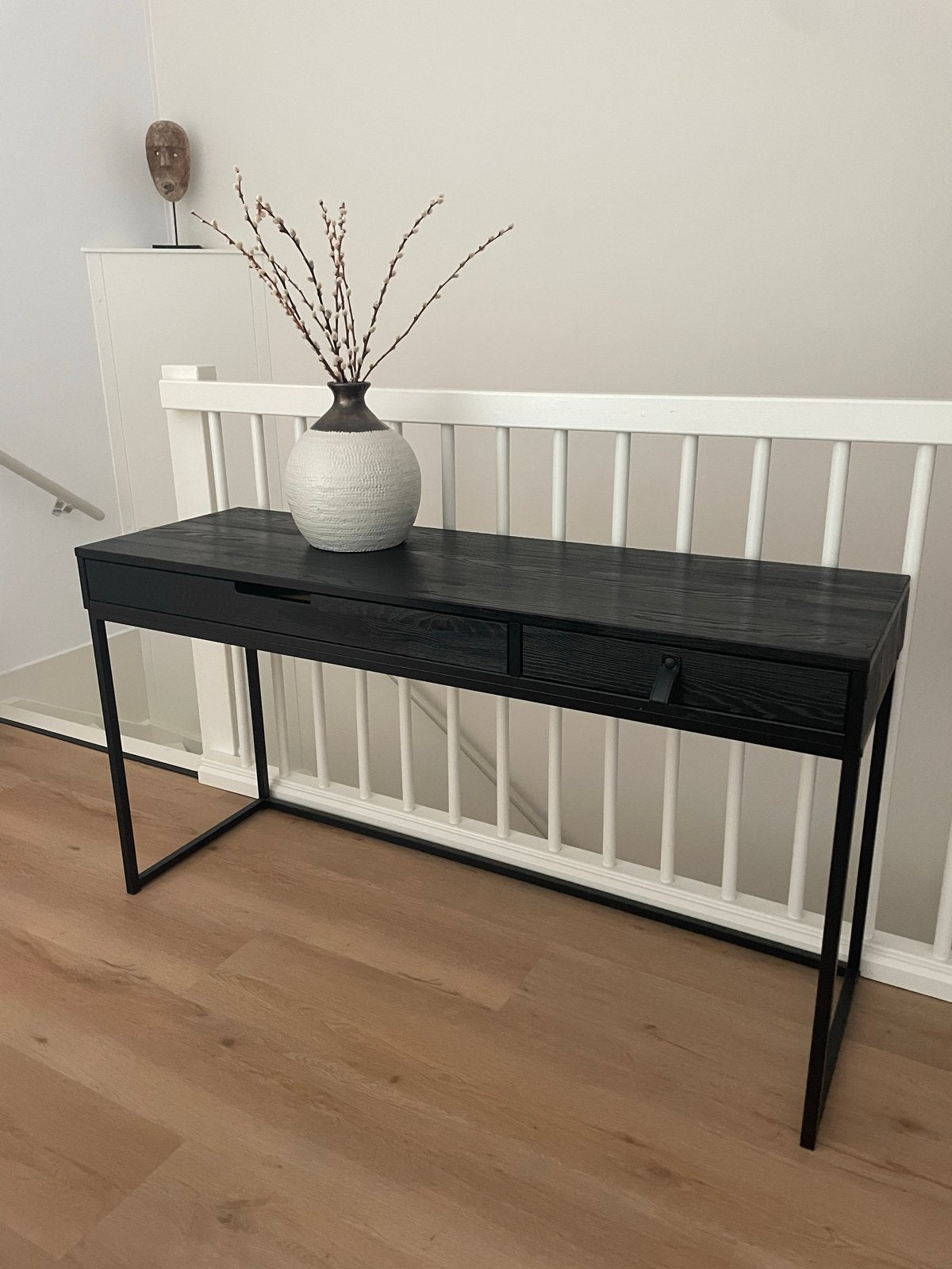 WOOOD Sidetable Zwarte met lades, Ophalen, 100 tot 150 cm, Tot twee personen, Minder dan 50 cm