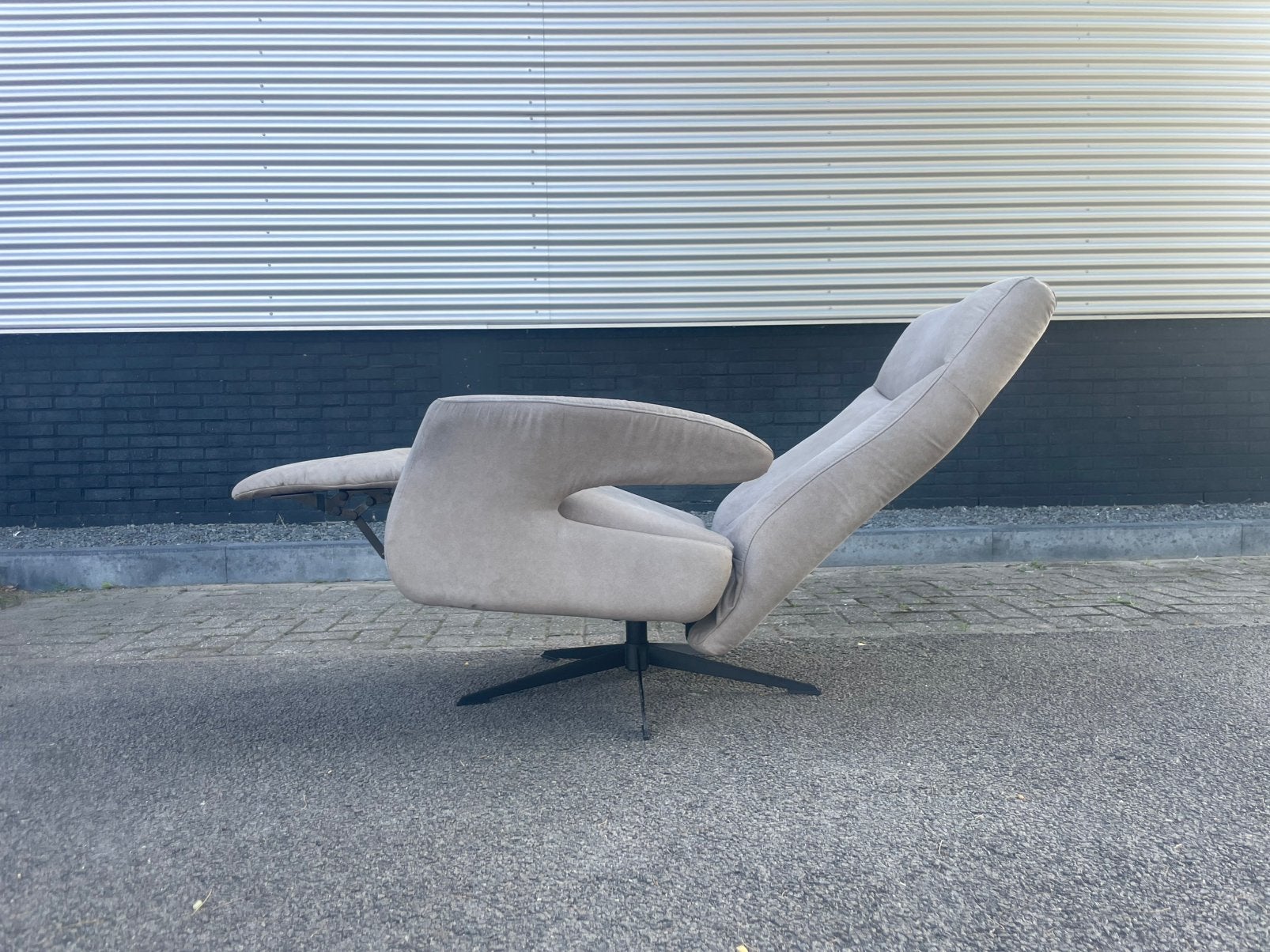 Nette stoffen relax fauteuil / relax stoel / draaifauteuil, Huis en Inrichting, Minder dan 75 cm, Ophalen of Verzenden, 50 tot 75 cm