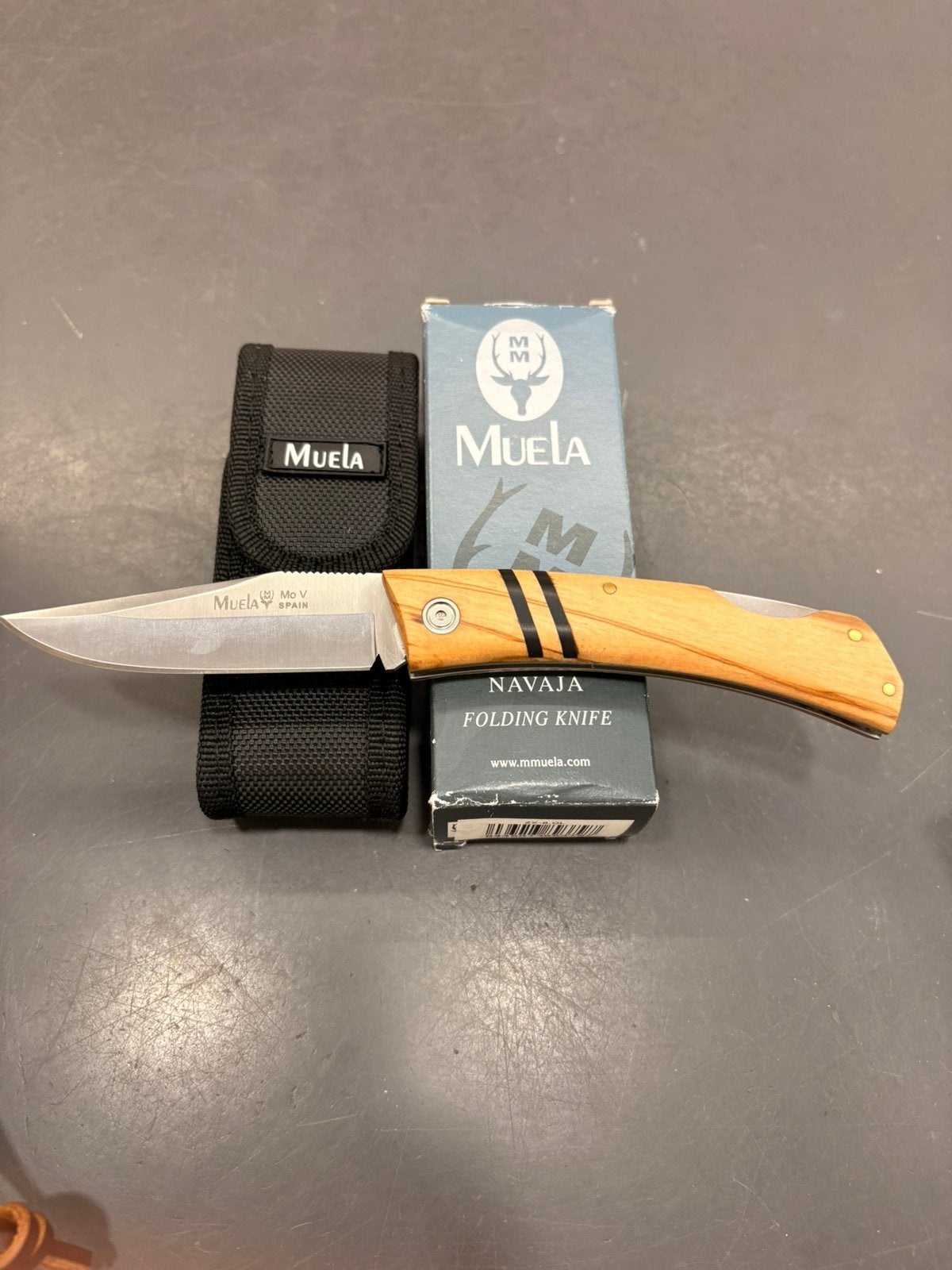 Zakmes Muela Spaan zakmes met olijfhout, Ophalen of Verzenden, Zo goed als nieuw