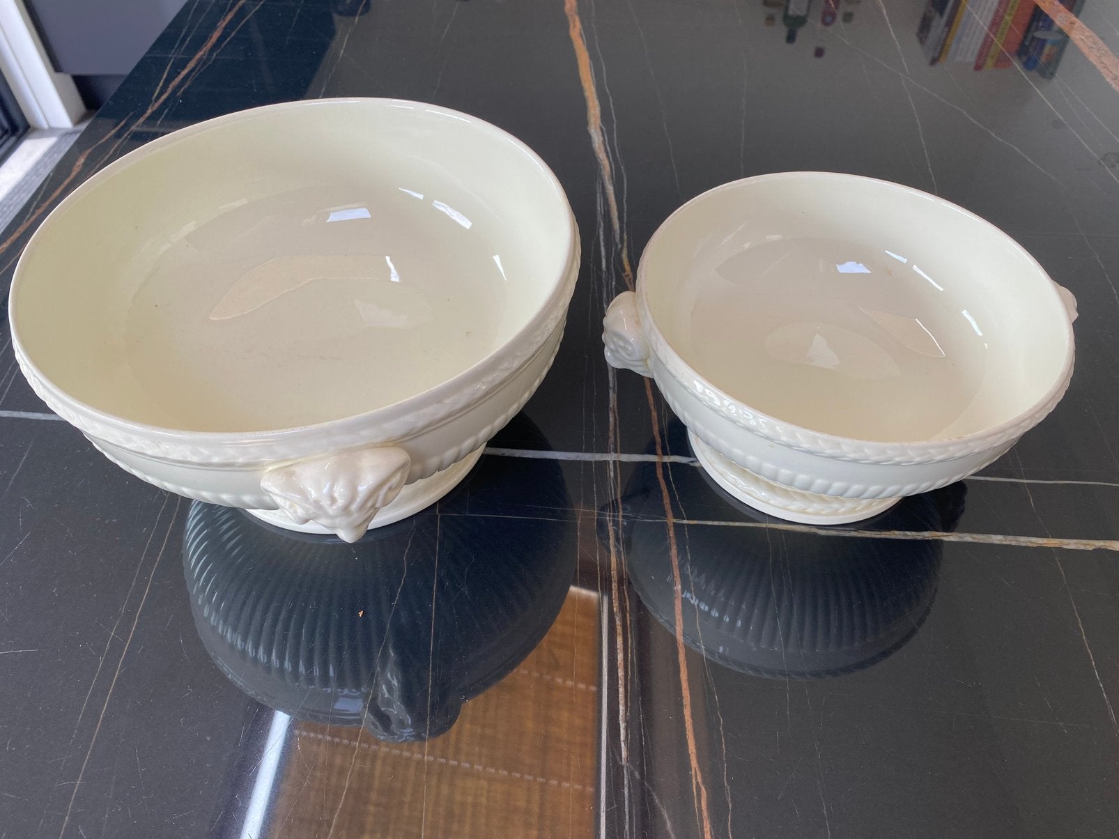 Wedgwood edme schalen op voet, Ophalen, Gebruikt, Klassiek, Schaal of Schalen
