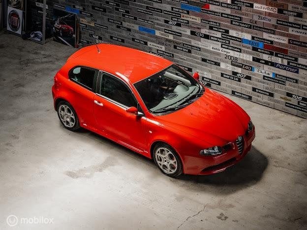 Alfa Romeo 147 3.2 V6 GTA, Voorwielaandrijving, Gebruikt, Bedrijf, Handgeschakeld