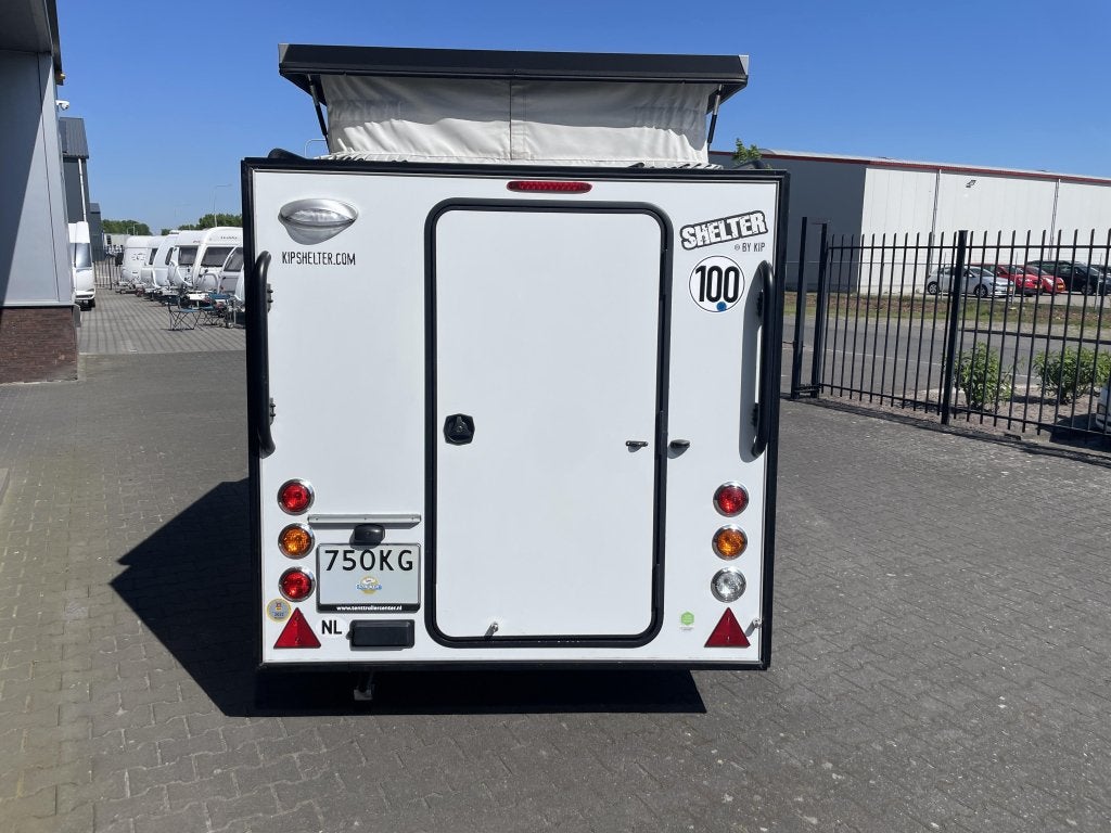 Kip Shelter Plus Black & White 750KG max BJ2016 hefd, Tot en met 2, Bedrijf, Treinzit, Overige typen