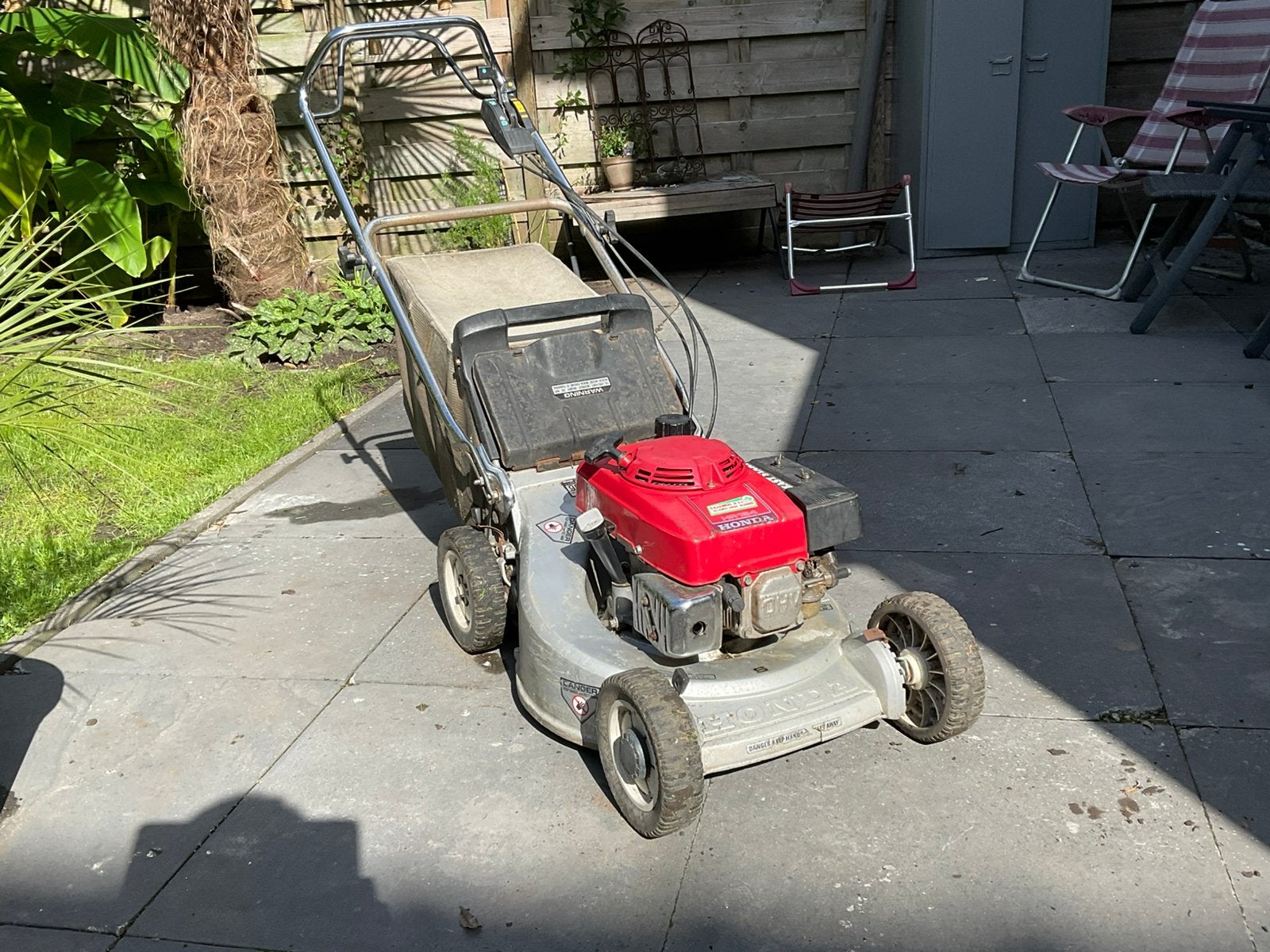 Honda hr194 grasmaaier, Tuin en Terras, Ophalen, Cirkelmaaier, Zo goed als nieuw, Benzine-grasmaaier