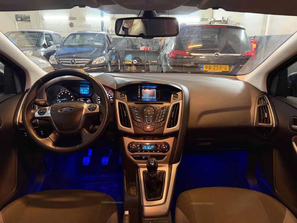 Ford Focus 1.6 TI-VCT Lease Titanium AIRCO | ELEK.RAMEN | AP, Gebruikt, Zwart, 4 cilinders, 1176 kg