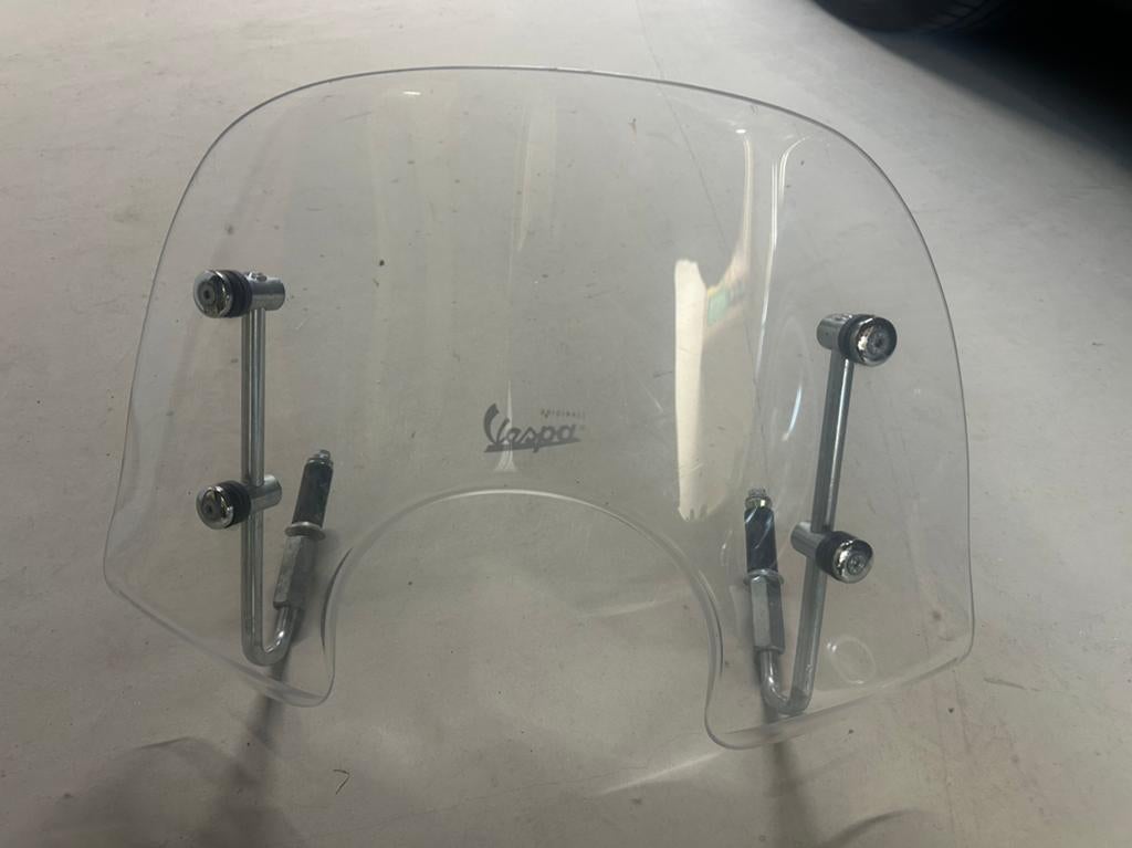 Vespa klein windscherm, Ophalen, Zo goed als nieuw, Benzine