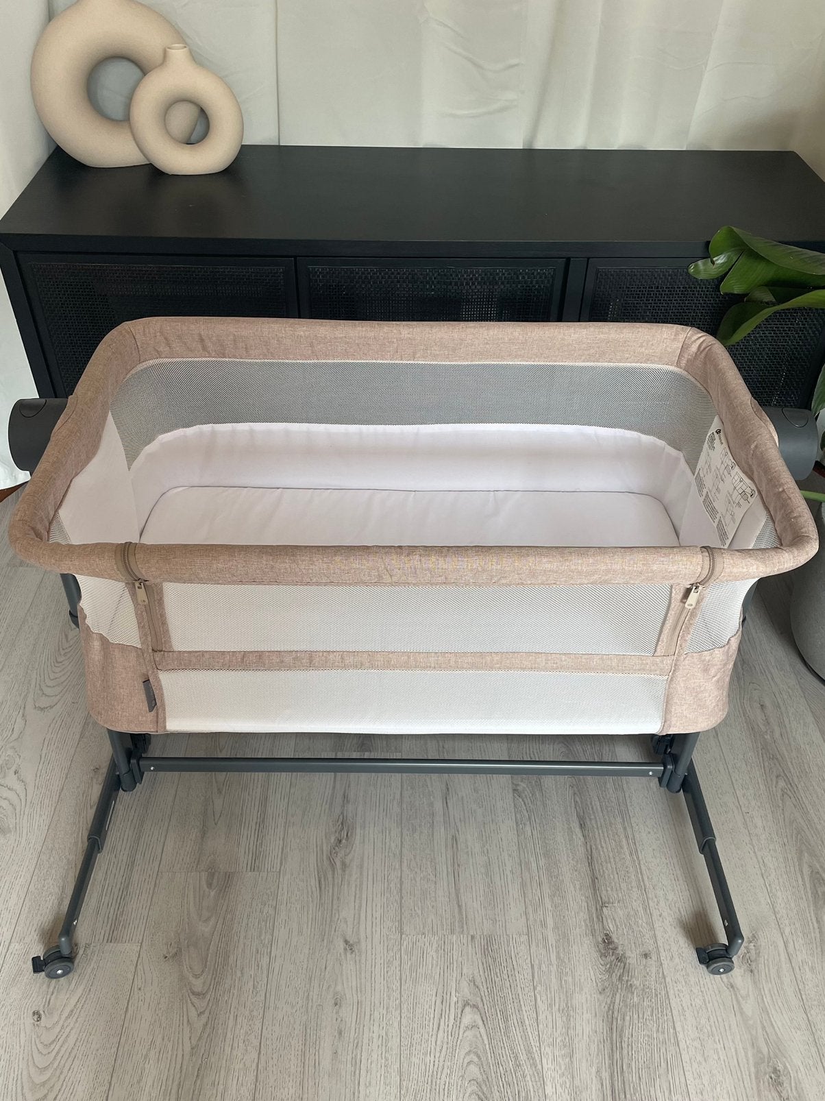 Kinderkraft Co-sleeper Nestee up 2, Ophalen, Zo goed als nieuw, Wieg