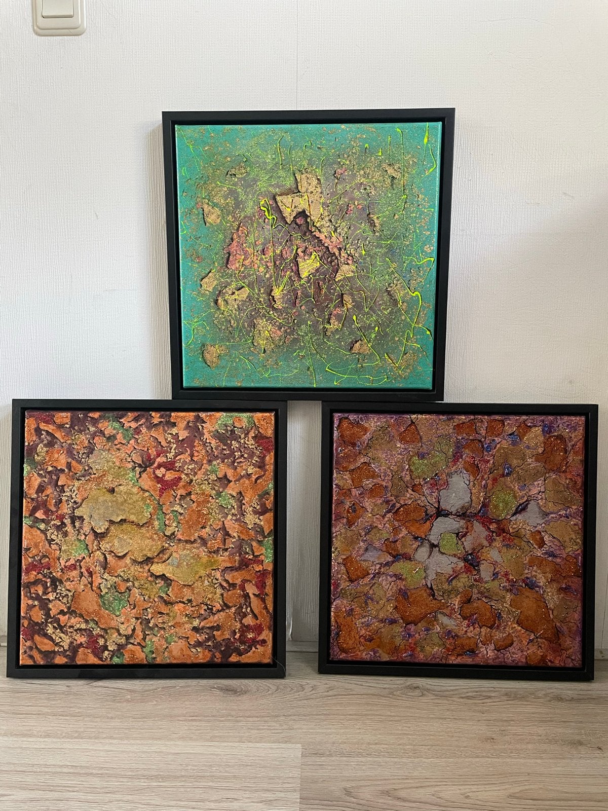 Tripple Trinity: 3 Abstracte Schilderijen, Ophalen