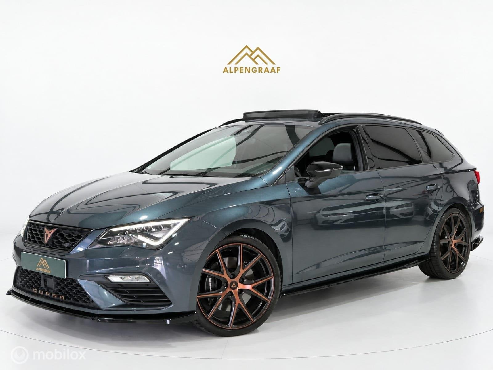 Seat Leon ST Cupra 300 4DRIVE 2.0 TSI Beats|Pano|Carbon|Virt, Auto's, Automaat, 15 km/l, Gebruikt, 4 cilinders