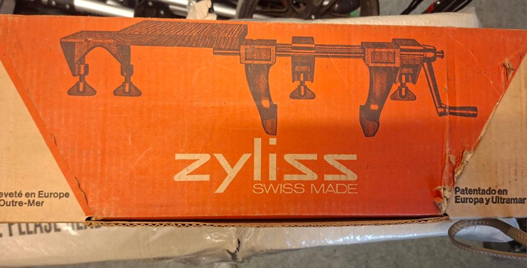 Zyliss Swiss Made bankschroef - Vintage gereedschap, Ophalen of Verzenden, Gebruikt