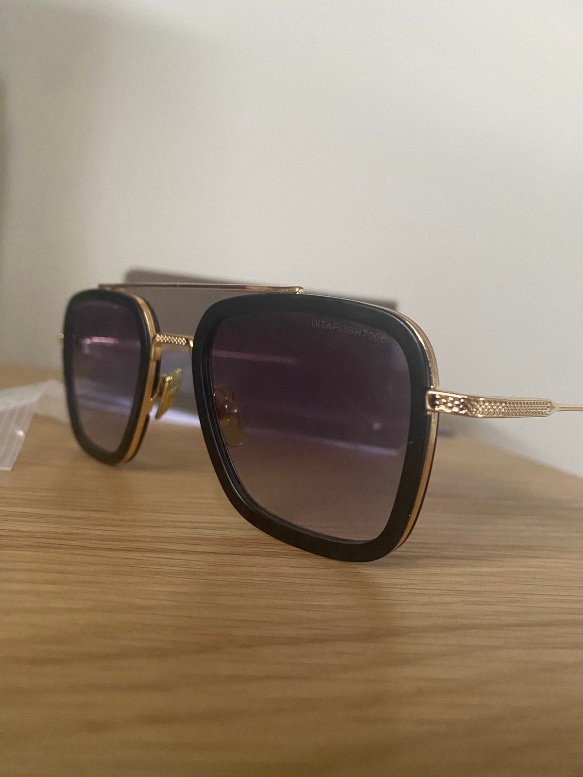 Dita Flight 006 Zwart/Goud, Sieraden, Tassen en Uiterlijk, Ophalen of Verzenden, Zo goed als nieuw, Zonnebril, Overige merken