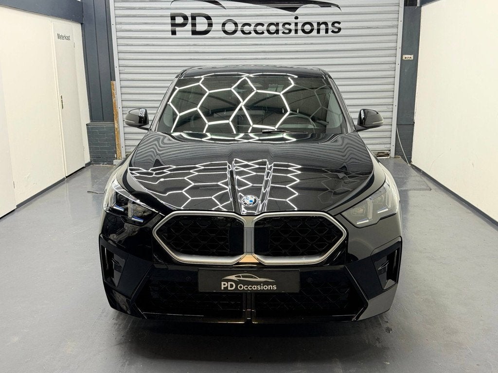 BMW X2 SDrive20i - M-Sport - (360) Camera - HUD - Sportstoel, Auto's, BMW, X2, Gebruikt, Zwart, 156 pk