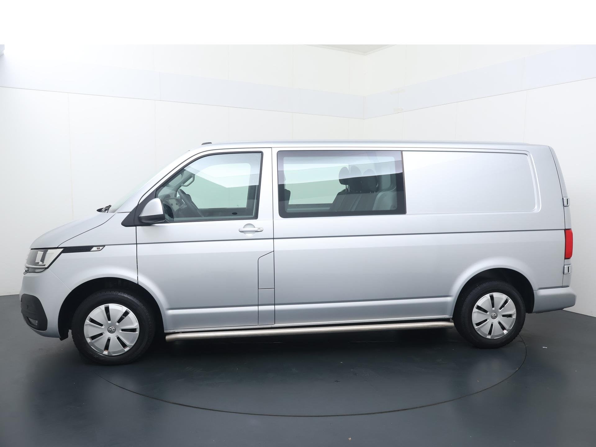 Volkswagen Transporter 2.0 TDI L2H1 30 DC Highline | 150 PK, Auto's, Bestelauto's, Stof, Gebruikt, 4 cilinders, 2500 kg