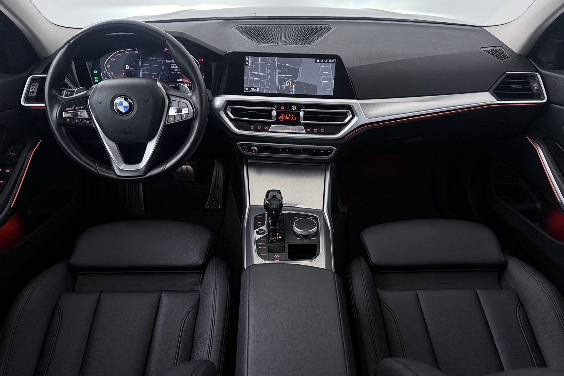 BMW 3-serie 320i Executive Edition (PANORAMADAK, SFEERVERLIC, Automaat, 1998 cc, Achterwielaandrijving, Gebruikt