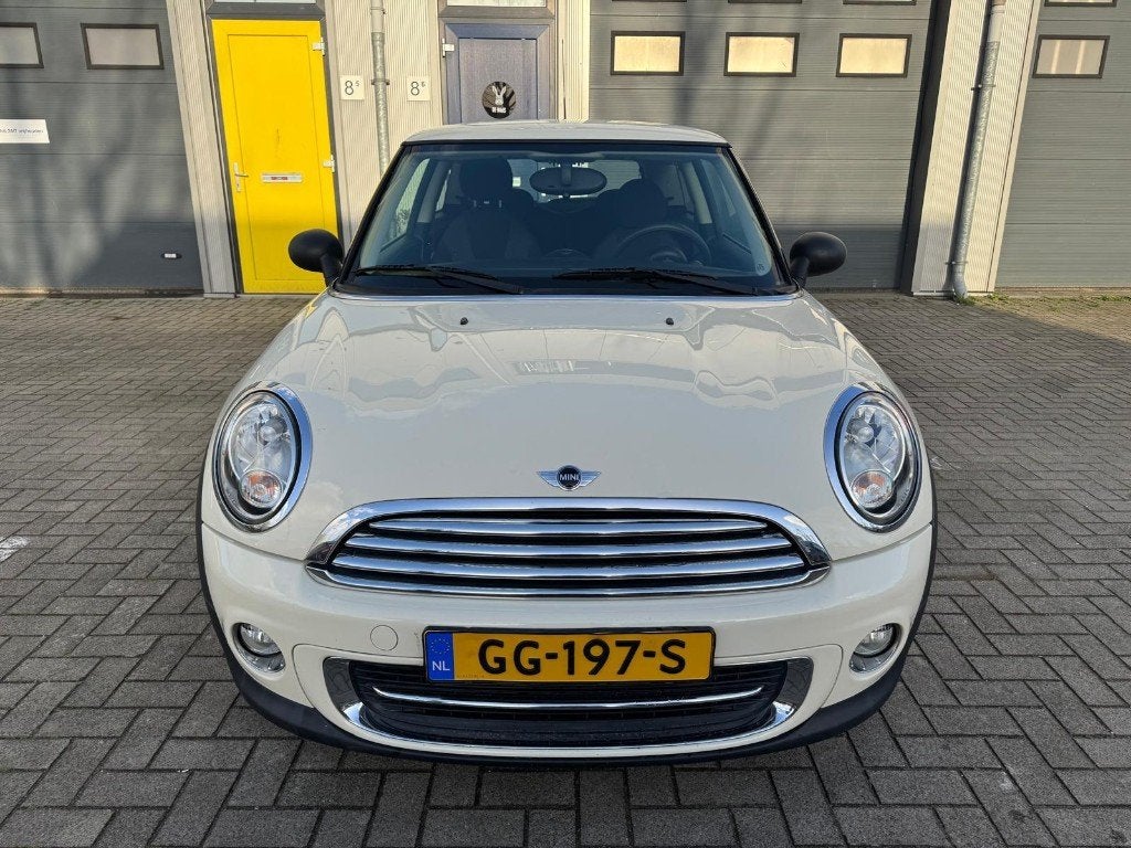 Foto 2 van MINI ONE 1.6BENZINE|2011|124DKM|AIRCO|CRUISE CONTROL|KOOPJE!