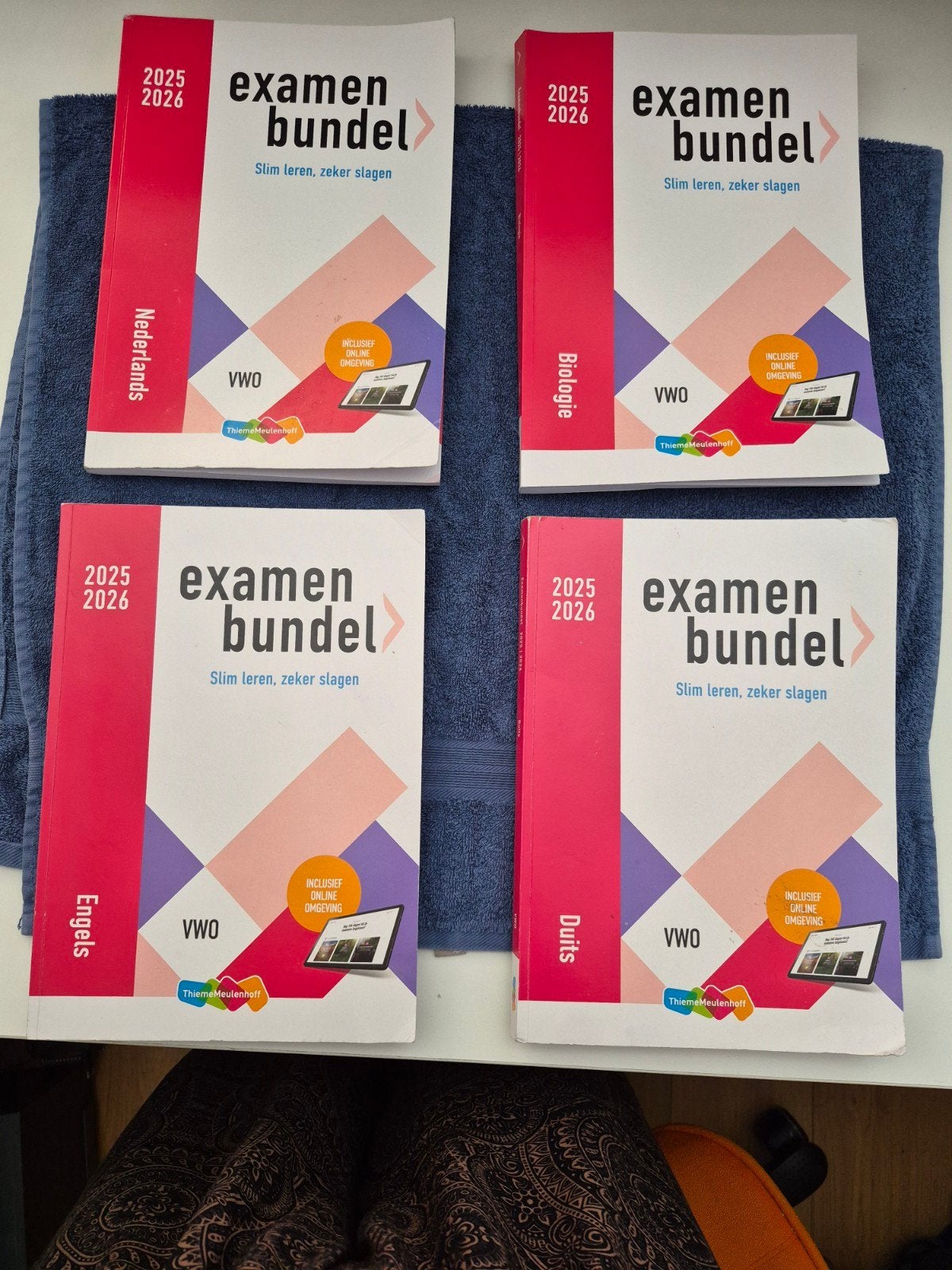 Examenbundels 2025-2026, Ophalen of Verzenden, Alpha, Zo goed als nieuw, Niet van toepassing