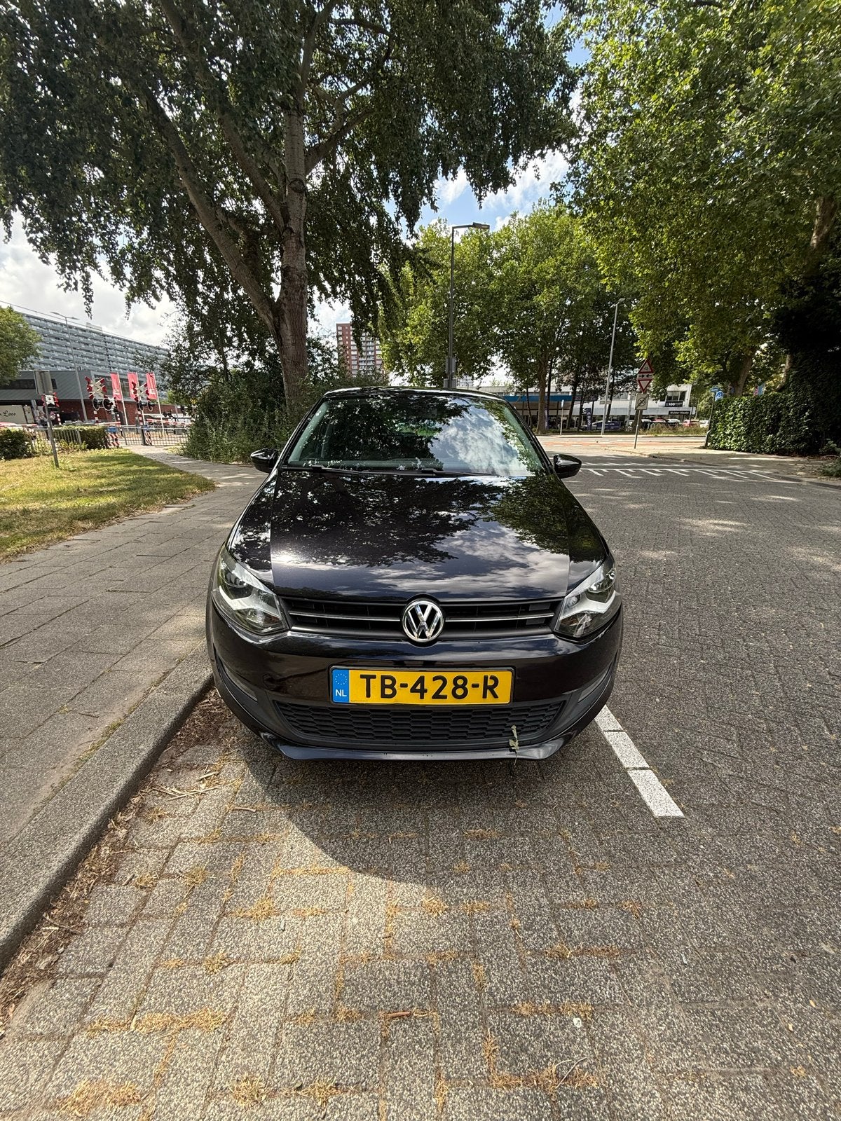 Volkswagen Polo 1.2 44KW 5D 2011 Zwart stoelverwarming, Auto's, Voorwielaandrijving, 967 kg, 40 €/maand, Zwart