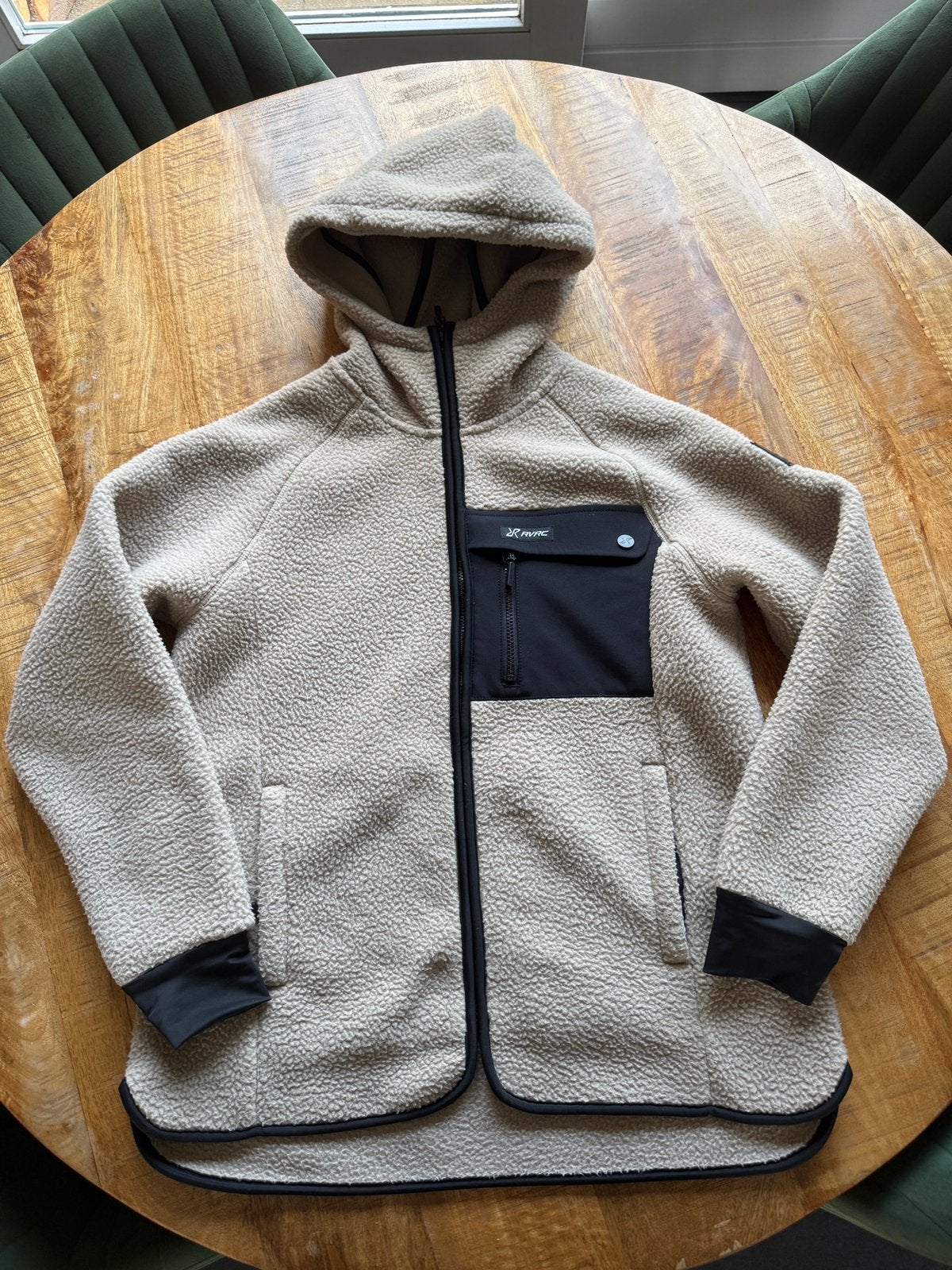 Revolution Race damesvest maat L, Kleding | Dames, Truien en Vesten, Ophalen of Verzenden, Zo goed als nieuw, Maat 42/44 (L)