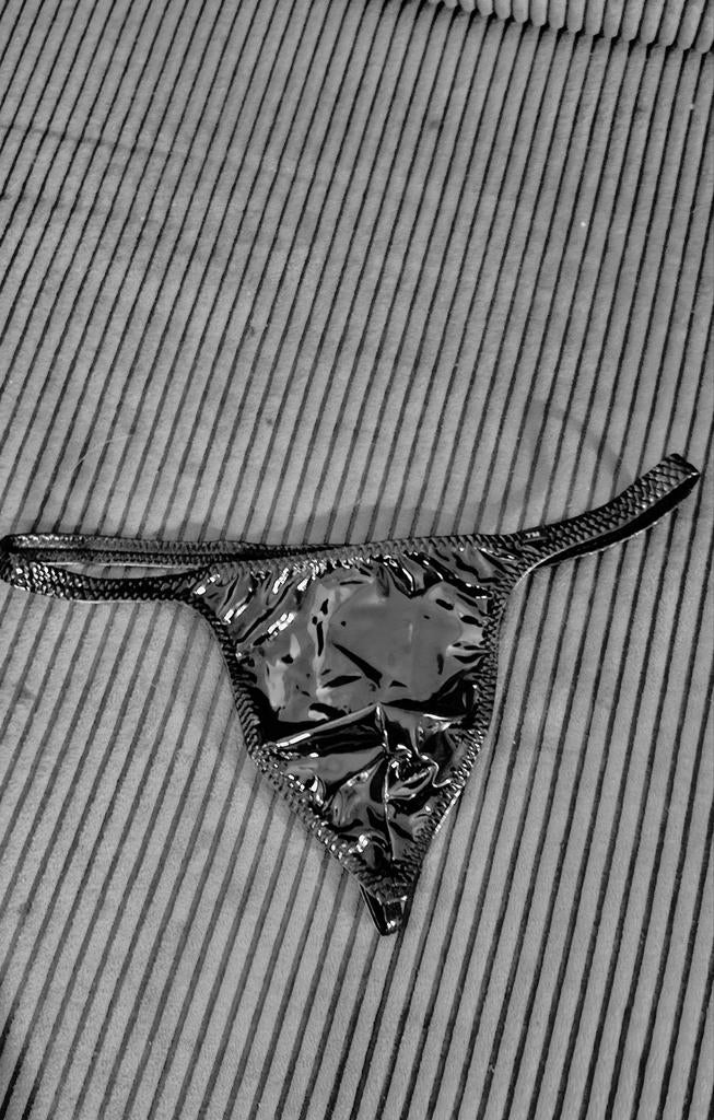 Pu lak string ( nieuw), Verzenden, Zwart, Slip