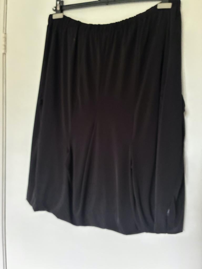 DIDI zwarte gevoerde rok met schuin naden maat XXL, Kleding | Dames, Zwart, Maat 46/48 (XL) of groter, Didi, Ophalen of Verzenden