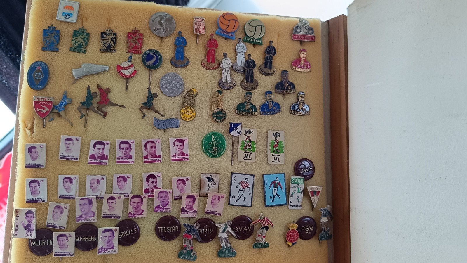 Verzameling vintage speldjes en pins, Ophalen of Verzenden, Gebruikt