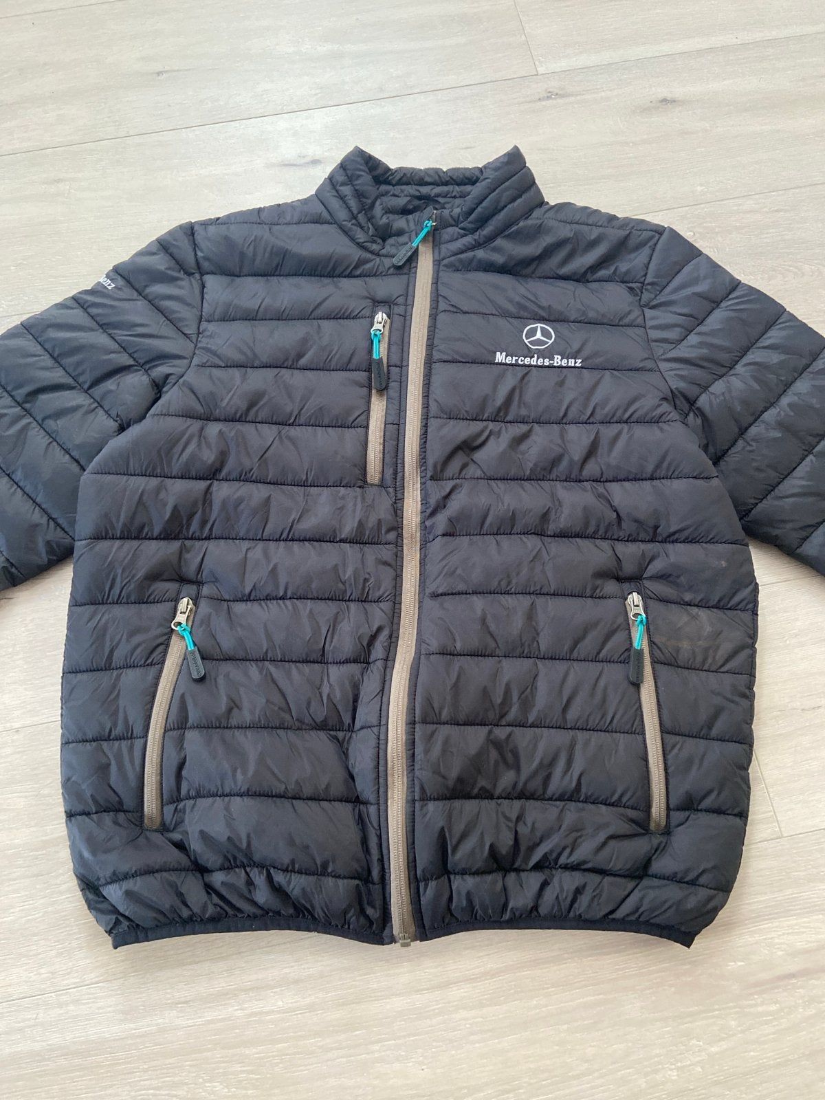 Mercedes-Benz Pufferjack - Maat L - Zwart, Kleding | Heren, Ophalen of Verzenden, Gedragen, Maat 52/54 (L), Zwart
